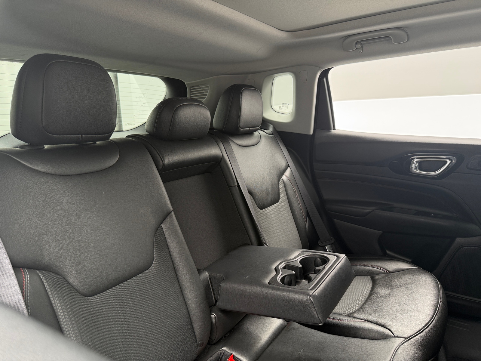 Thumbnail: 2022 Jeep Compass - 6