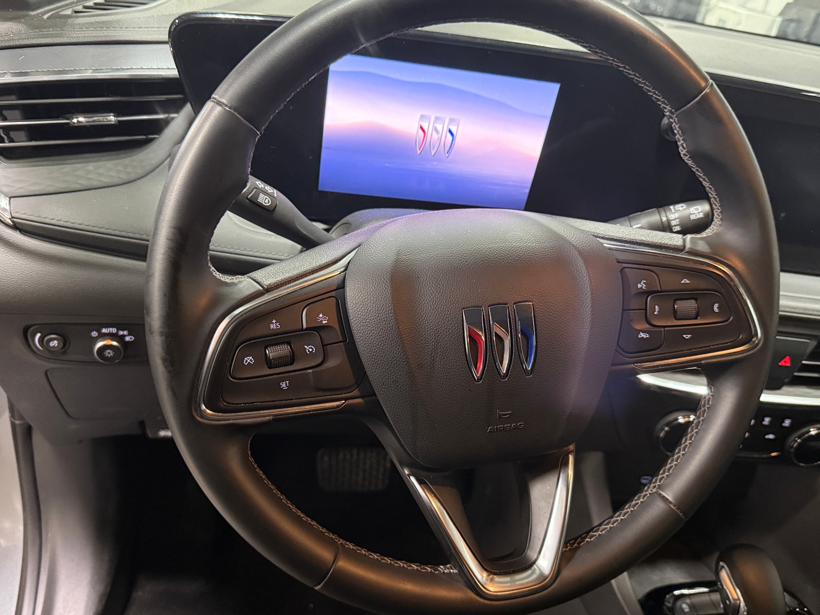 Thumbnail: 2025 Buick Encore GX - 5