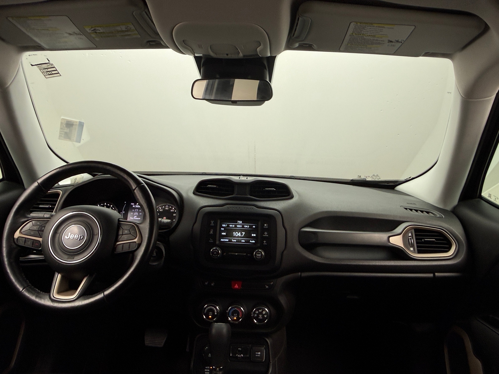 Thumbnail: 2017 Jeep Renegade - 3