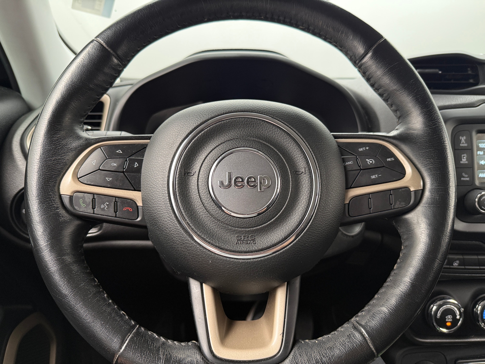 Thumbnail: 2017 Jeep Renegade - 5