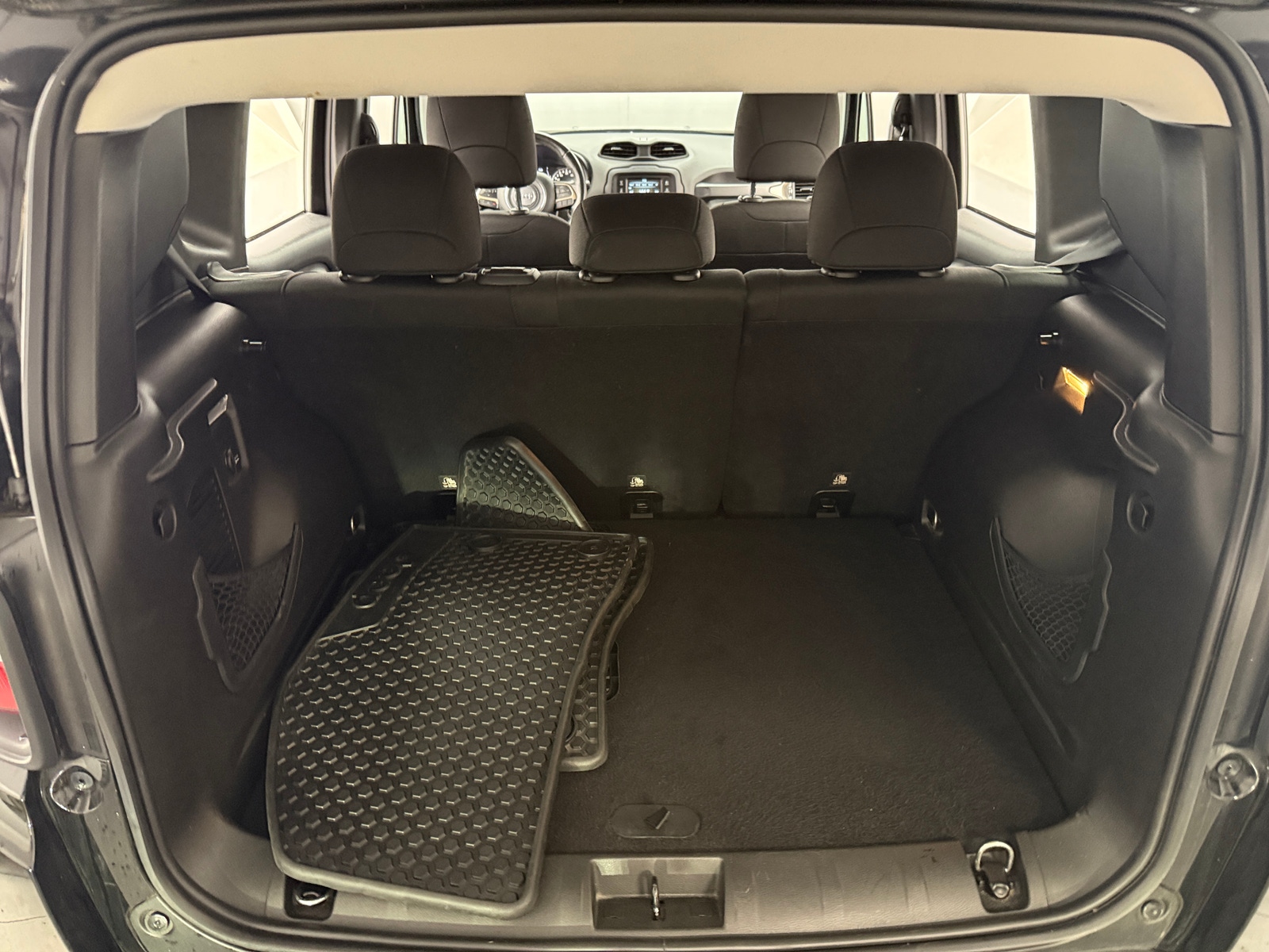 Thumbnail: 2017 Jeep Renegade - 7