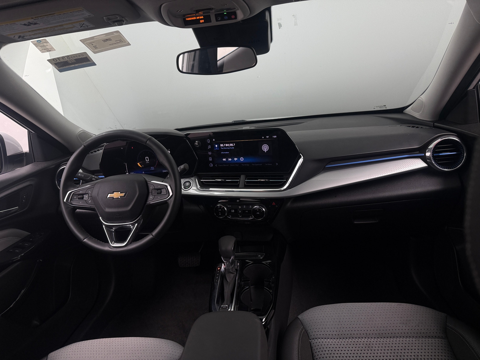 Thumbnail: 2025 Chevrolet Trax - 3