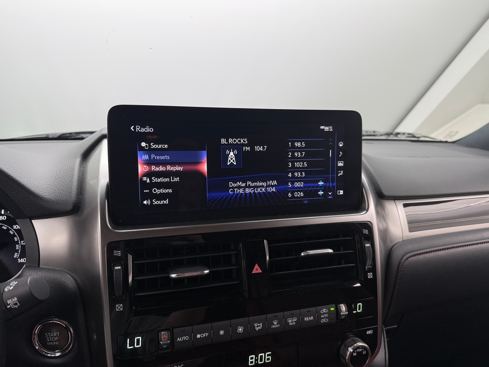 Thumbnail: 2022 Lexus GX - 4