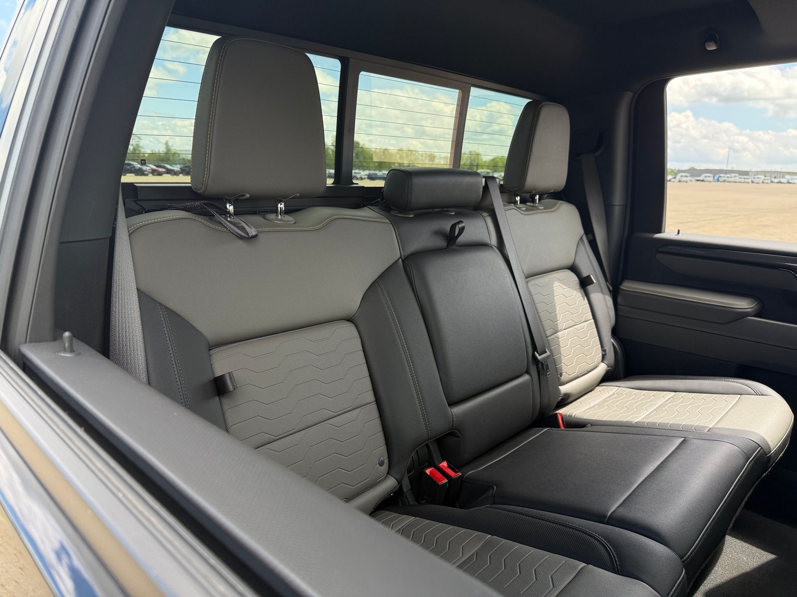 Thumbnail: 2025 Chevrolet Silverado 2500 - 5