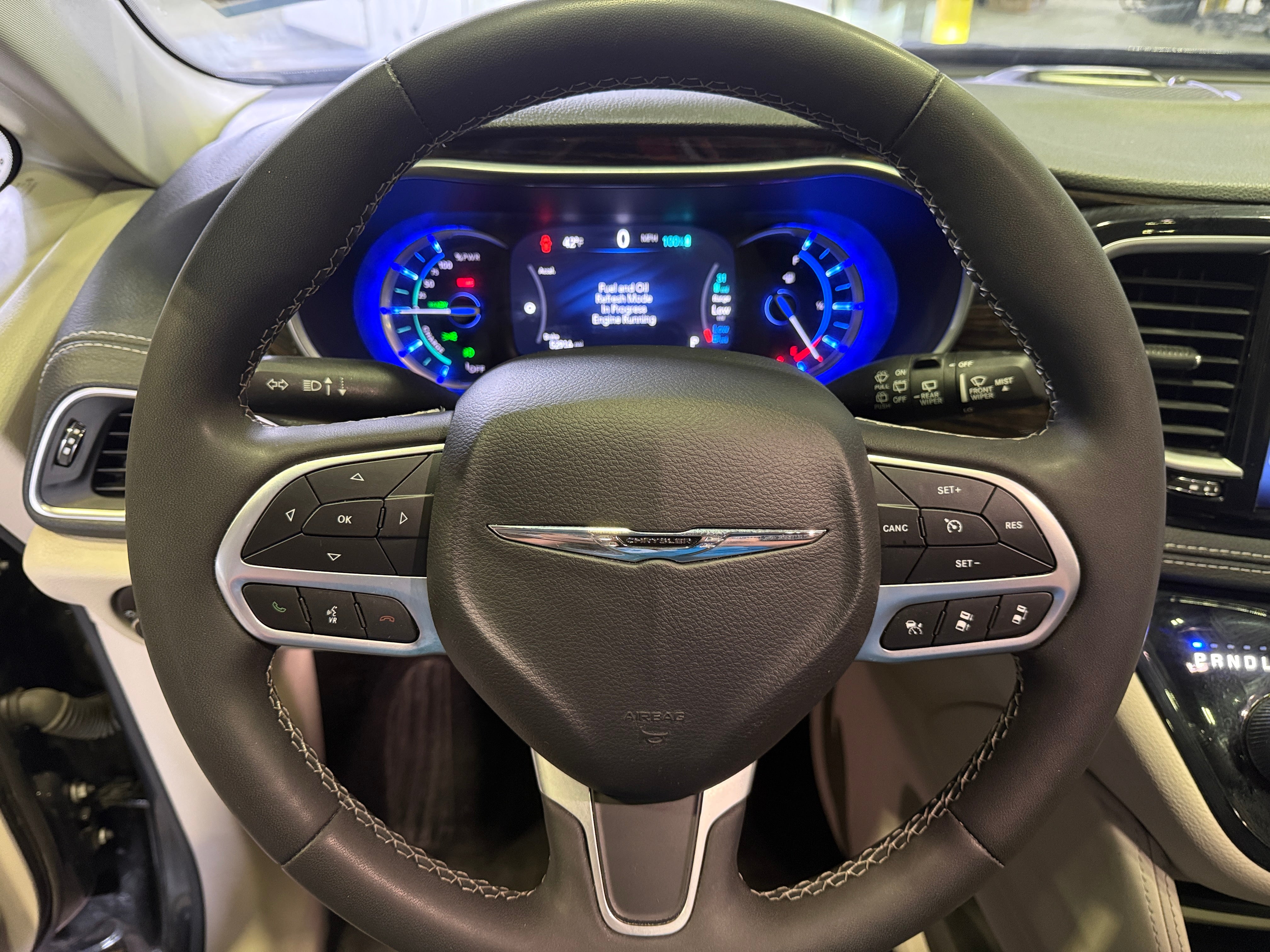 2023 Chrysler Pacifica Hybrid