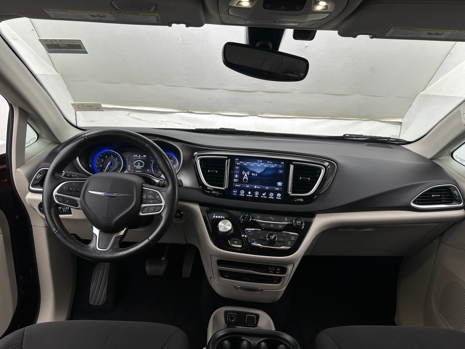 Thumbnail: 2020 Chrysler Pacifica - 3