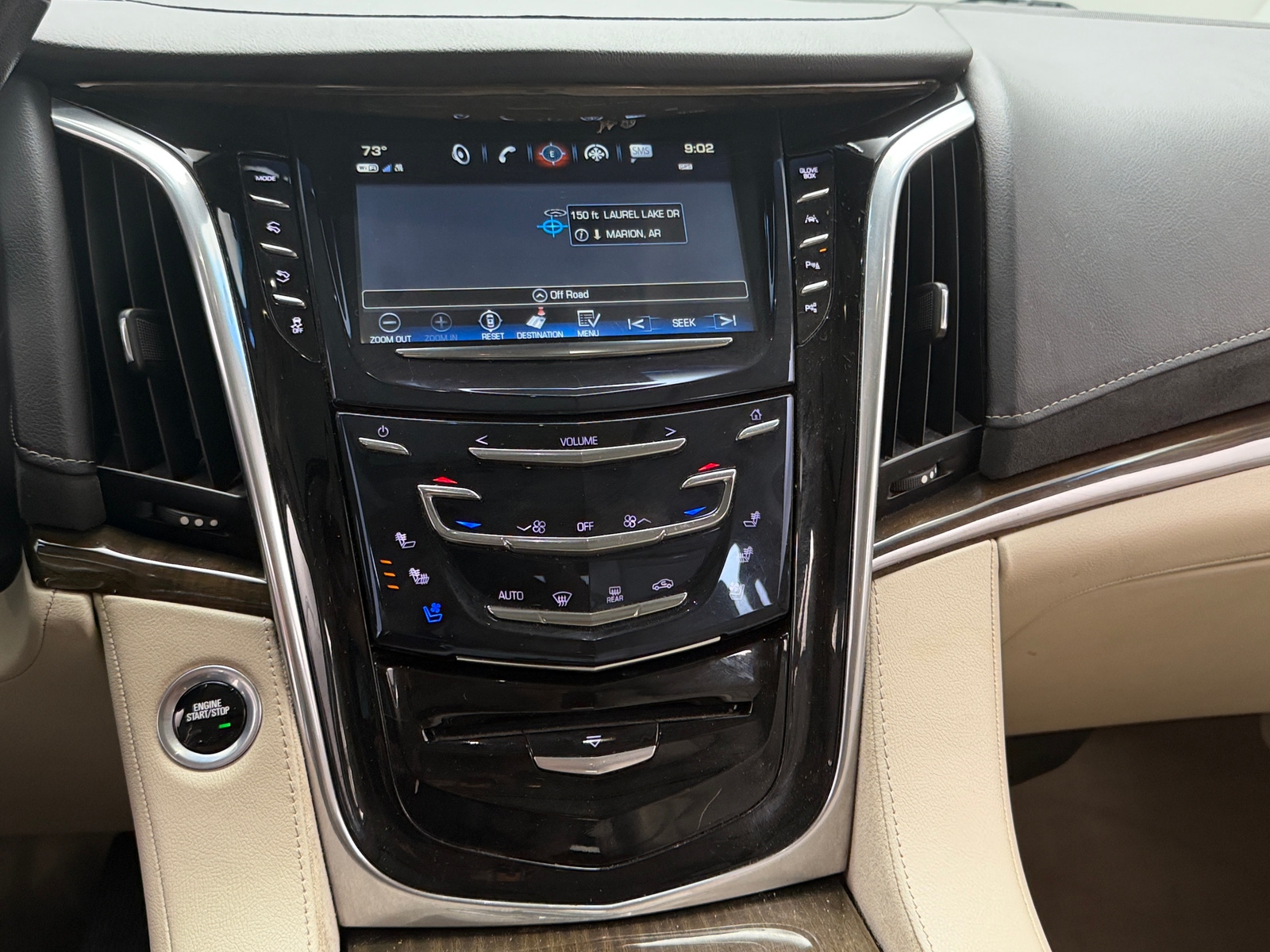 Thumbnail: 2019 Cadillac Escalade - 3