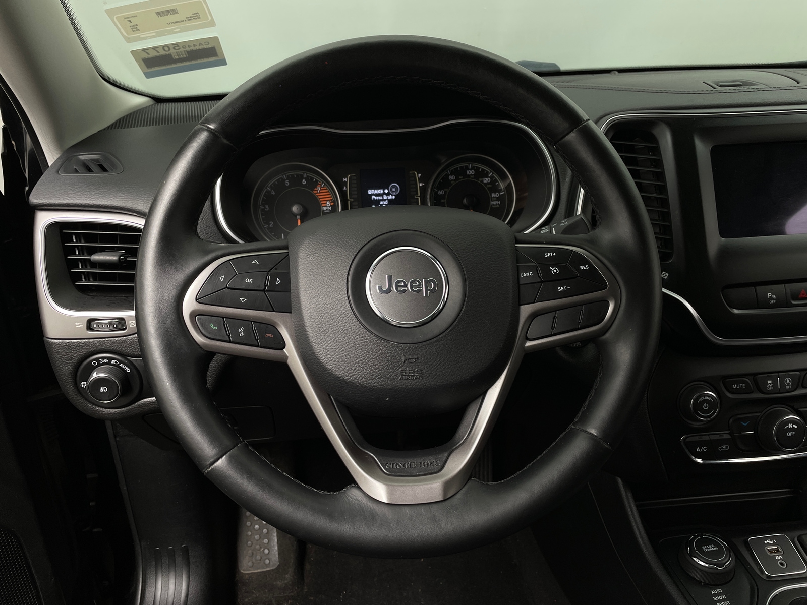 Thumbnail: 2019 Jeep Cherokee - 5