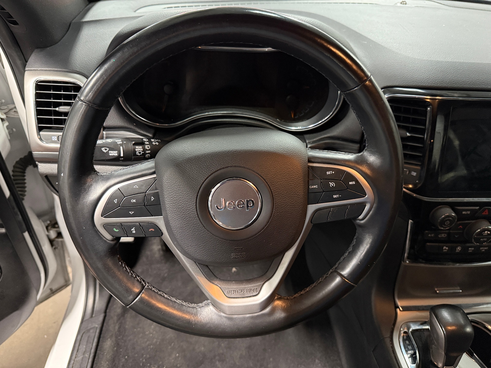 Thumbnail: 2020 Jeep Grand Cherokee - 5