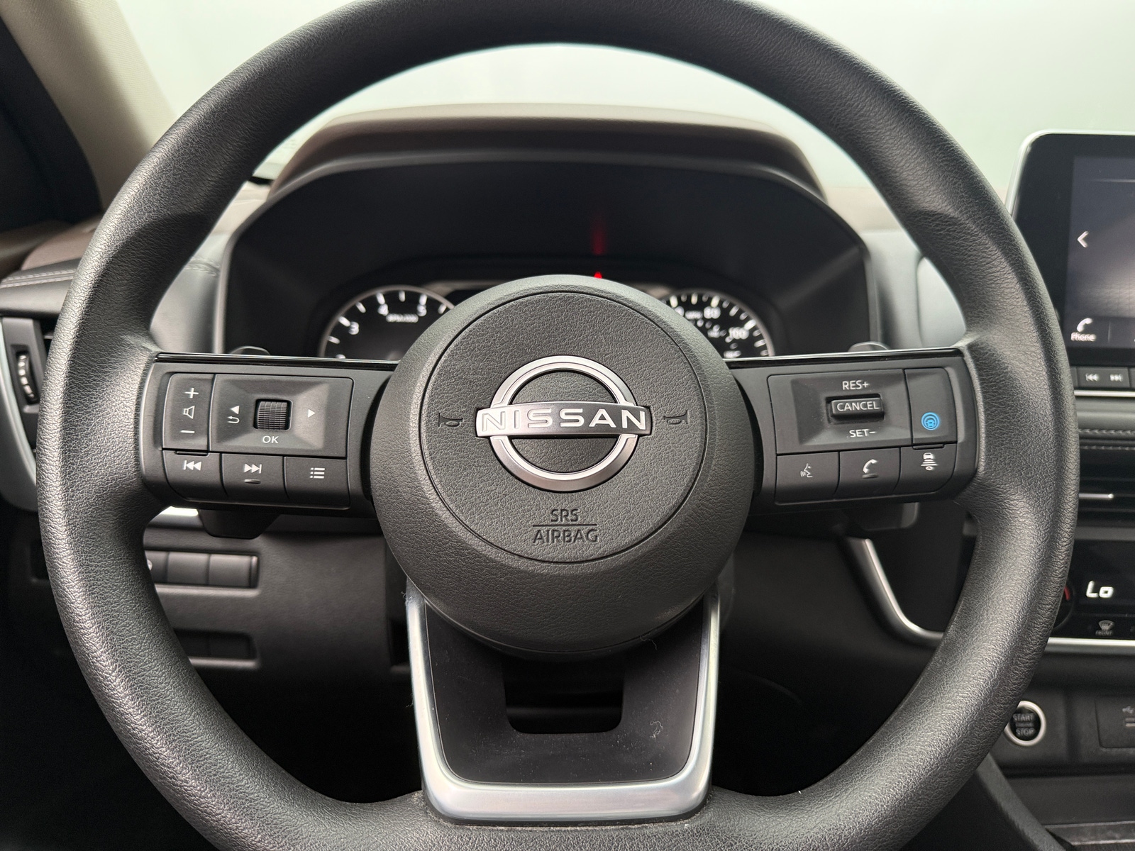 Thumbnail: 2023 Nissan Rogue - 5