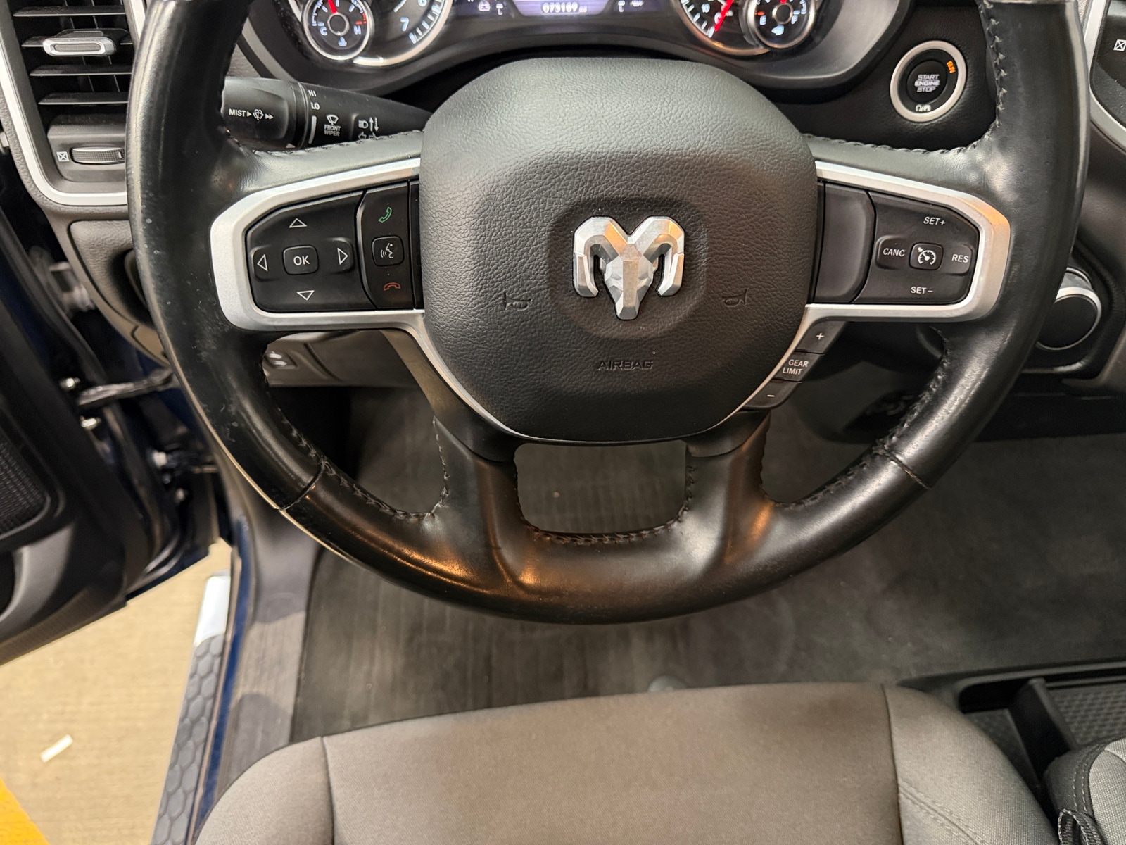 Thumbnail: 2022 RAM 1500 - 5