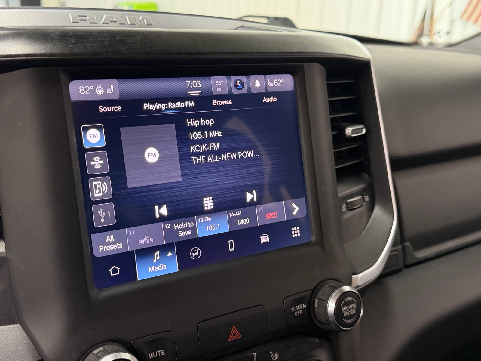 Thumbnail: 2022 RAM 1500 - 4