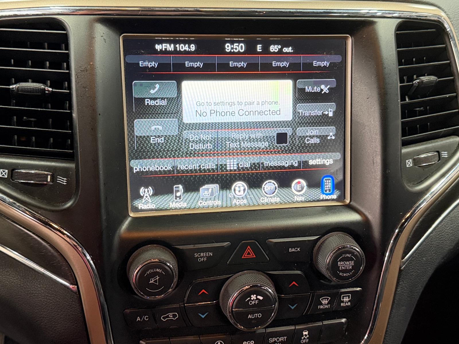 Thumbnail: 2017 Jeep Grand Cherokee - 3