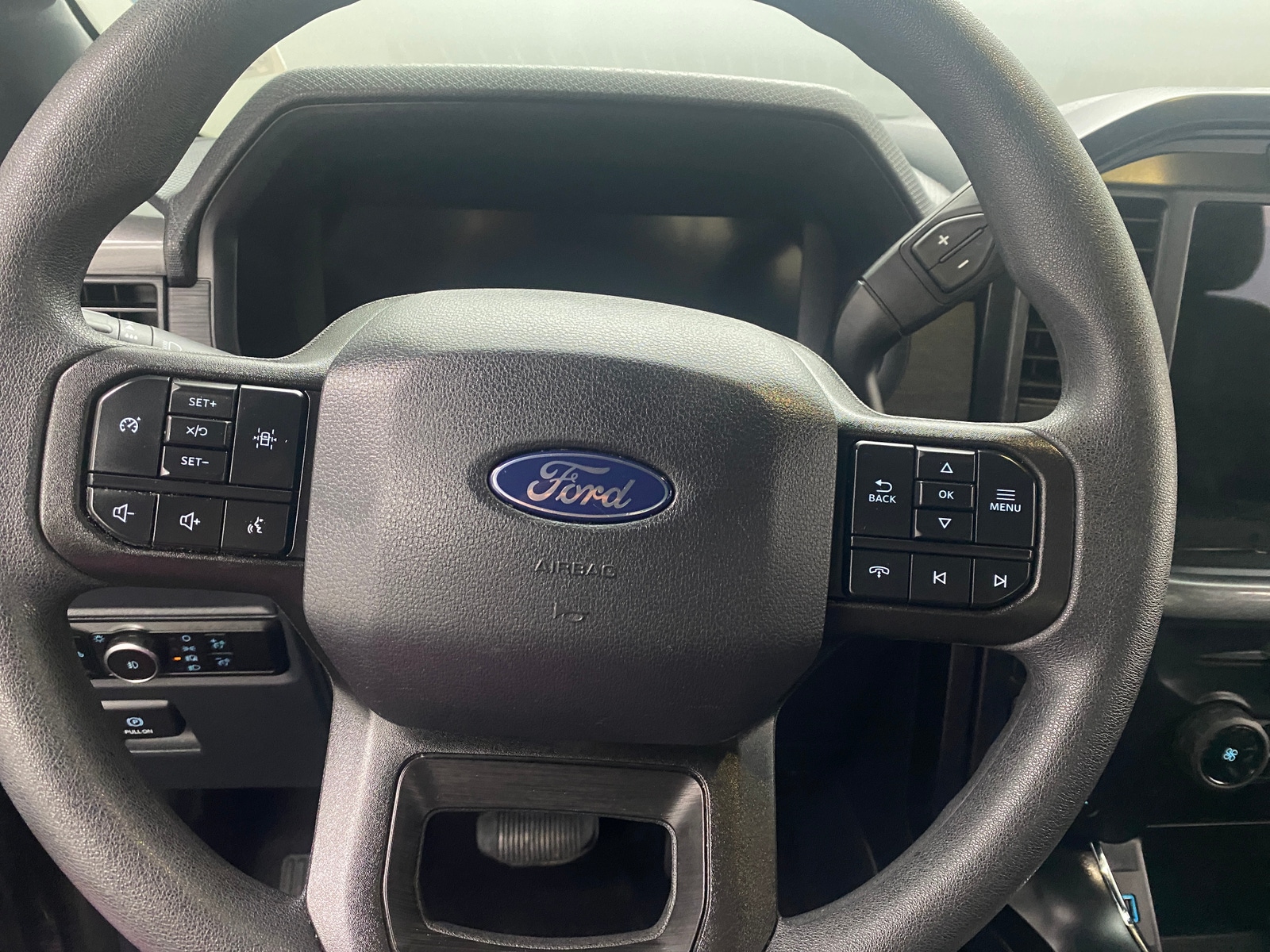 Thumbnail: 2024 Ford Econoline - 5