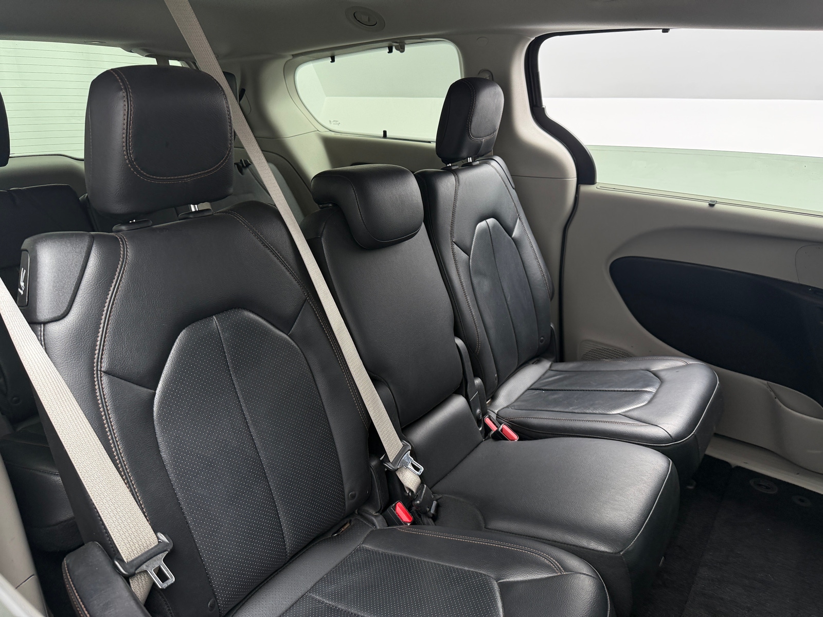 Thumbnail: 2019 Chrysler Pacifica - 5