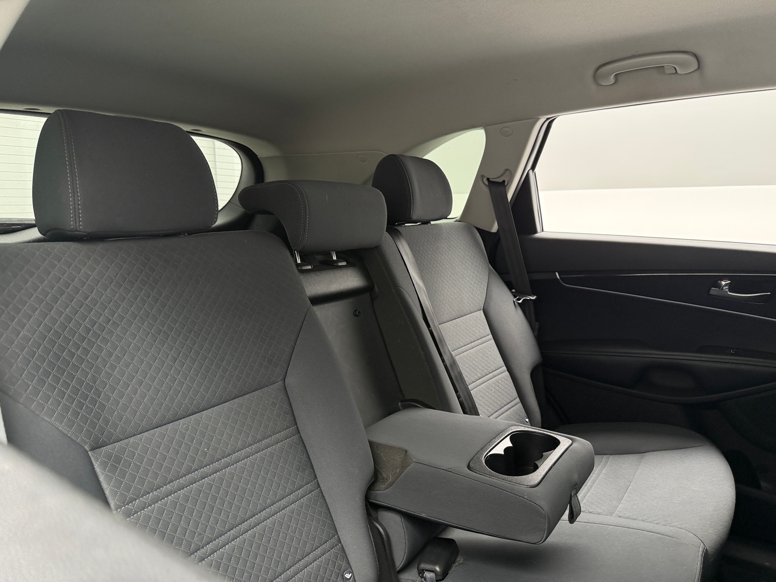 Thumbnail: 2017 Kia Sorento - 6
