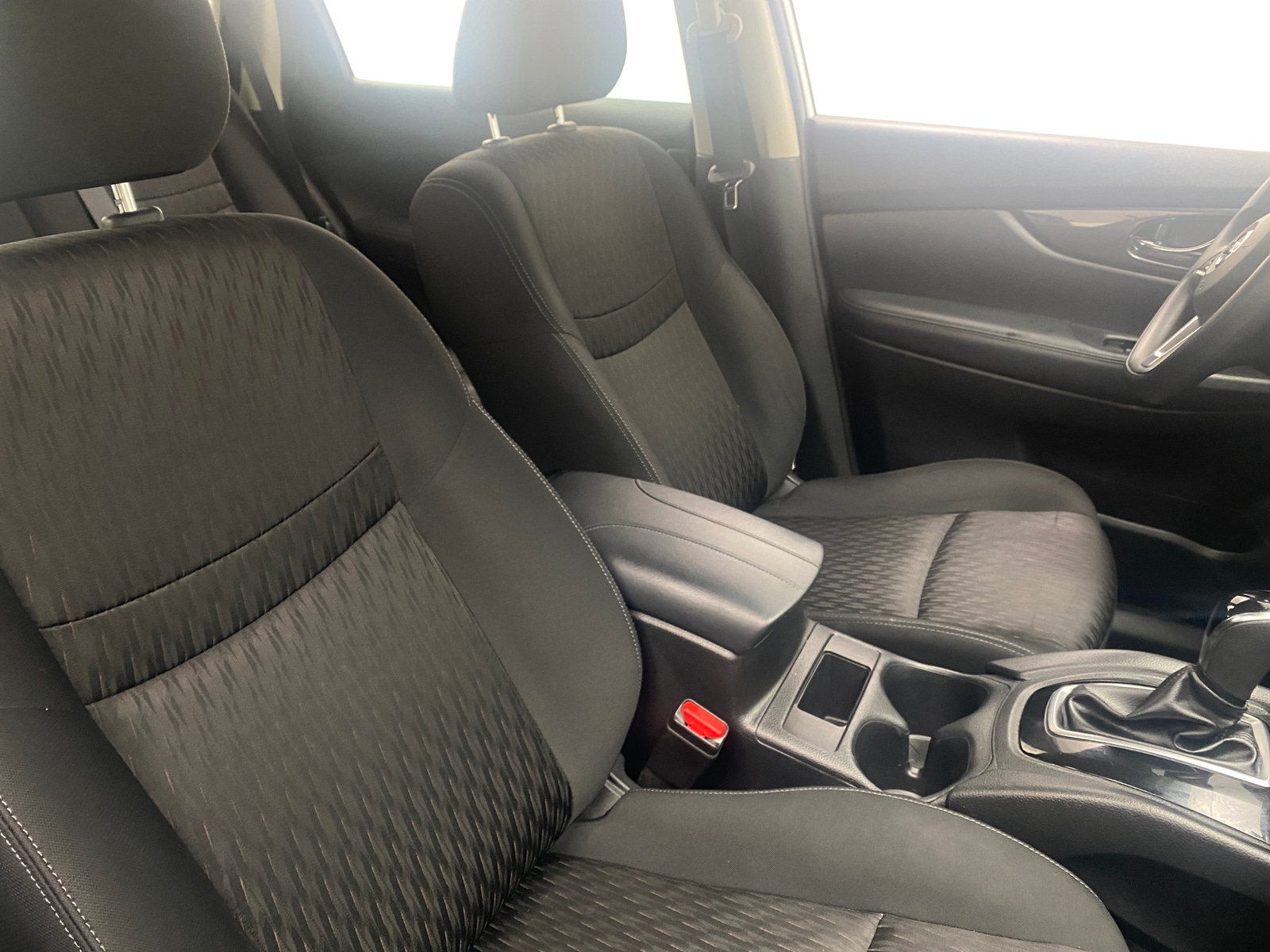 Thumbnail: 2018 Nissan Rogue - 2