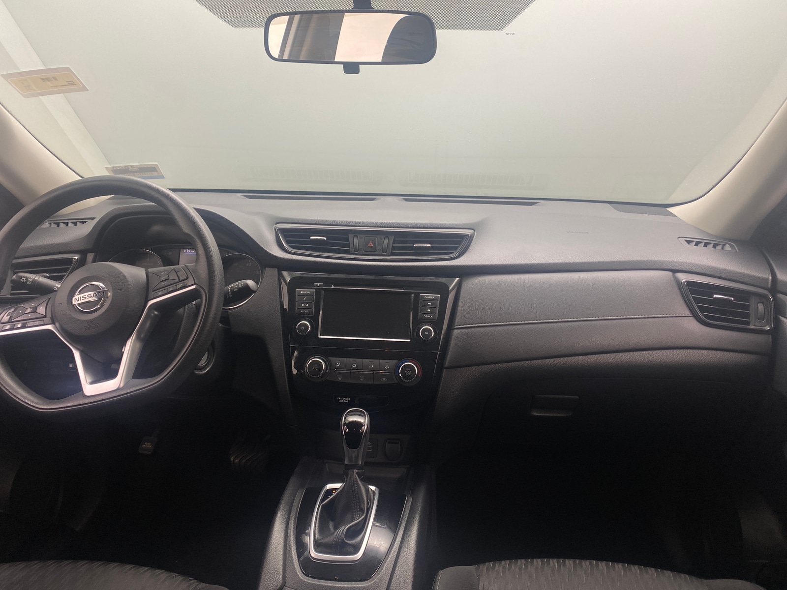 Thumbnail: 2018 Nissan Rogue - 3