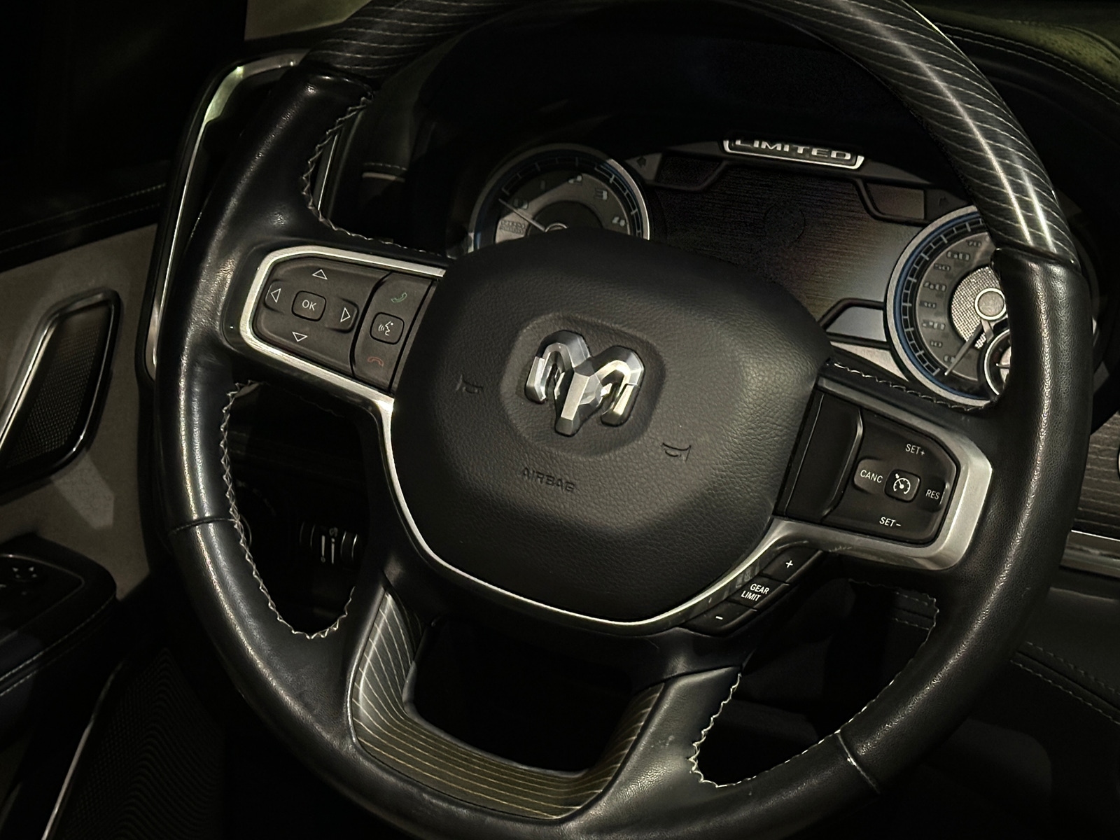 Thumbnail: 2022 RAM 1500 - 4