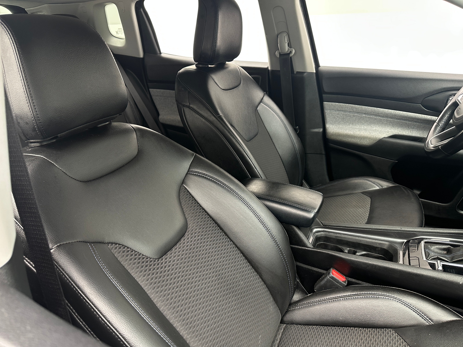 Thumbnail: 2022 Jeep Compass - 2