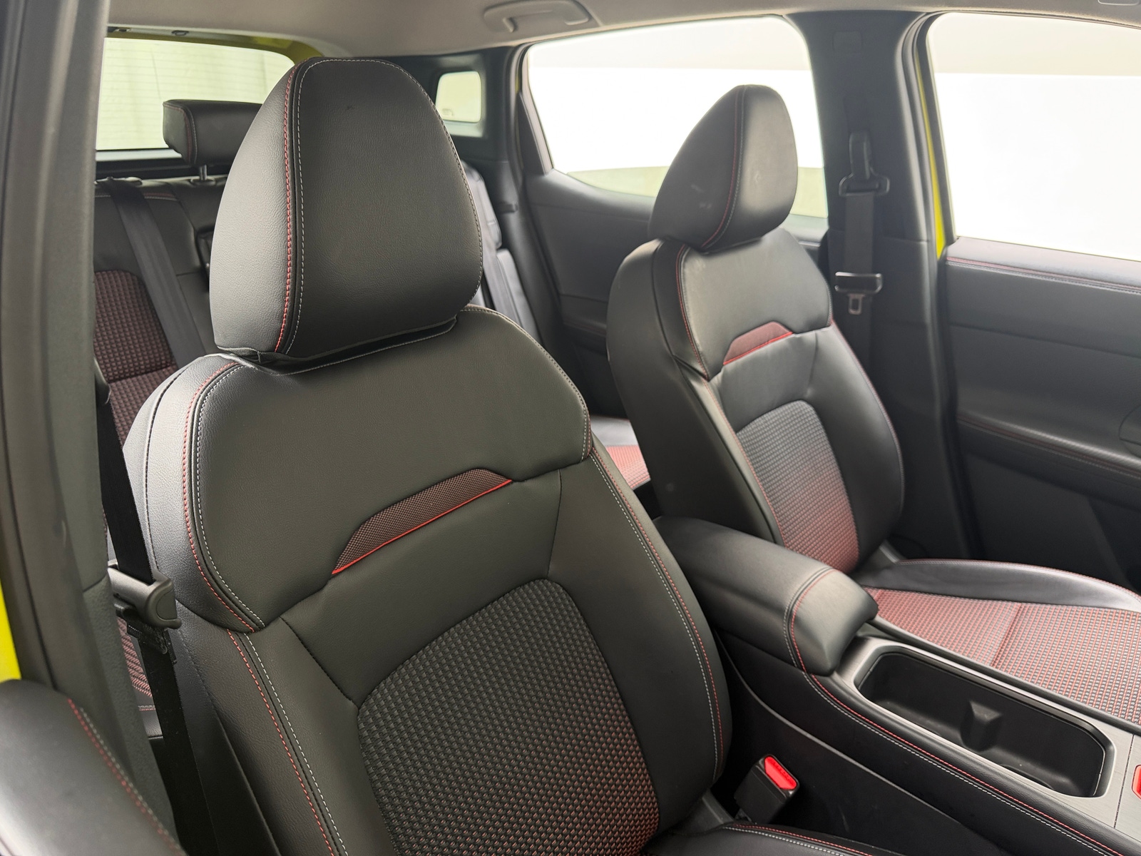 Thumbnail: 2025 Nissan Kicks - 2