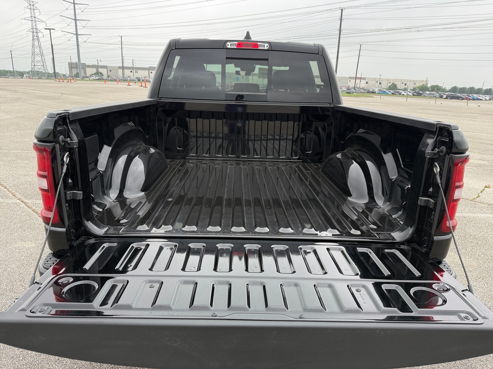 Thumbnail: 2026 RAM 1500 - 7