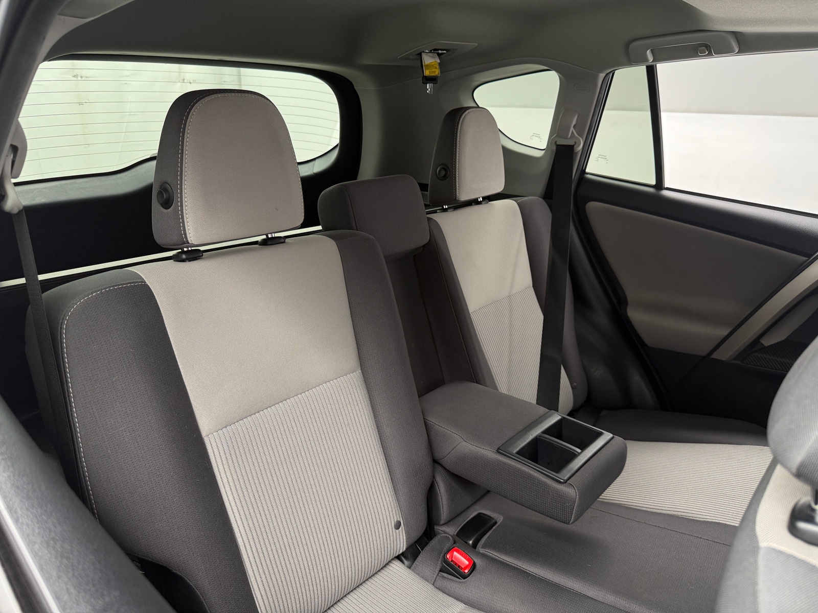Thumbnail: 2015 Toyota RAV4 - 6