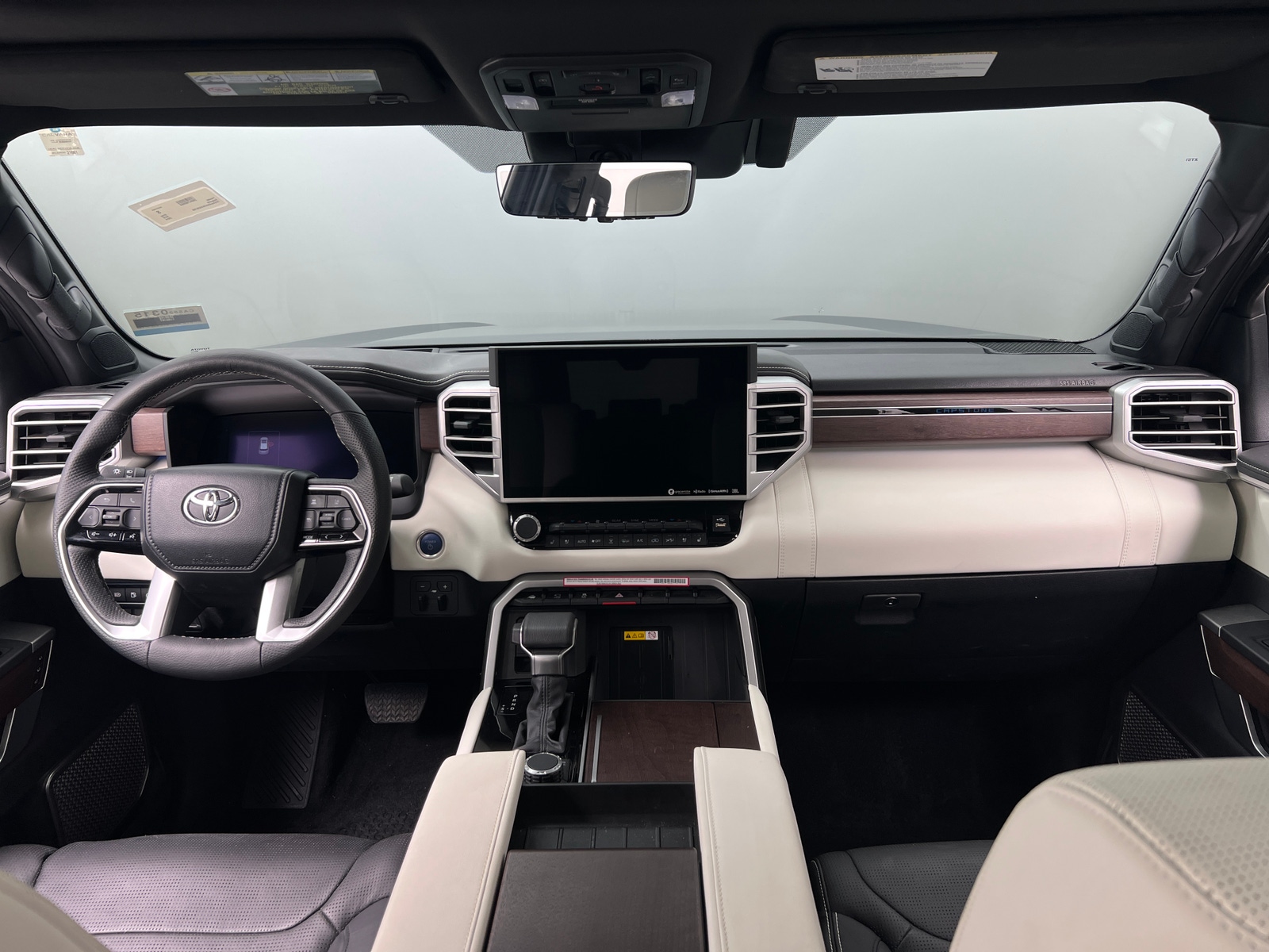 Thumbnail: 2024 Toyota Sequoia - 2