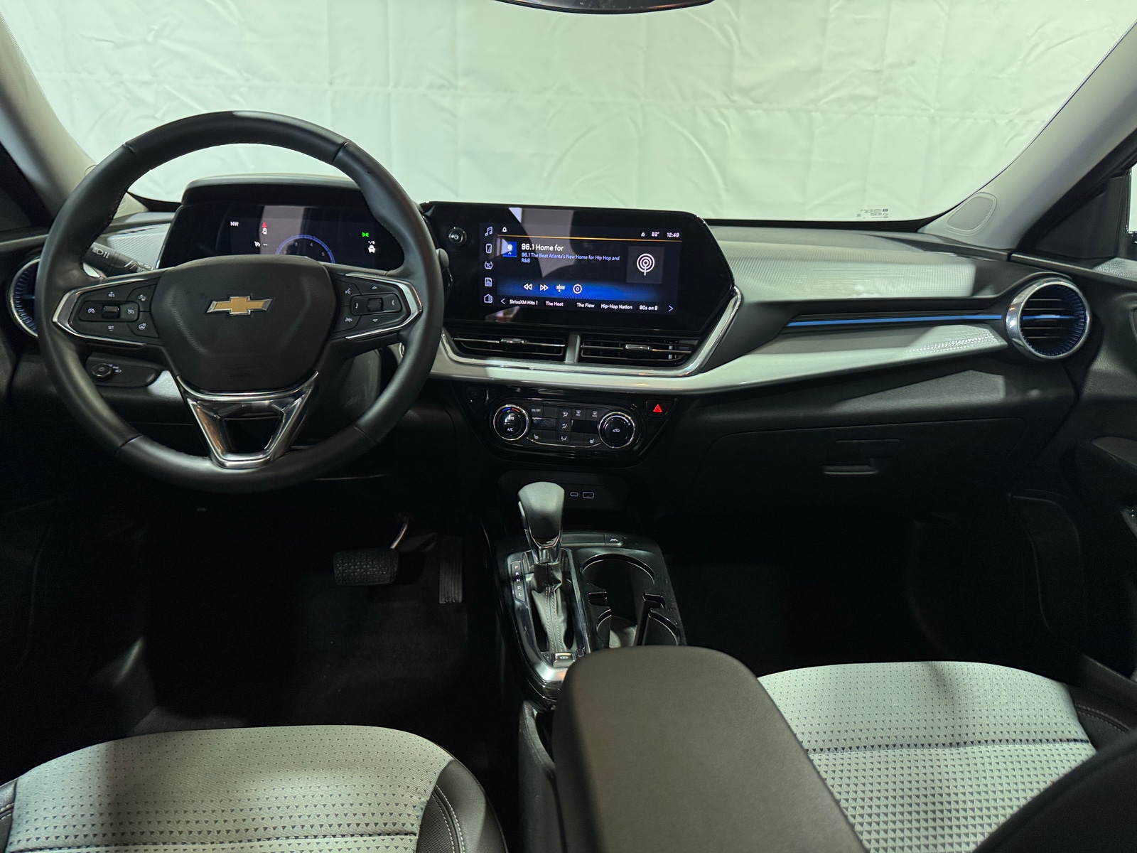 Thumbnail: 2025 Chevrolet Trax - 3