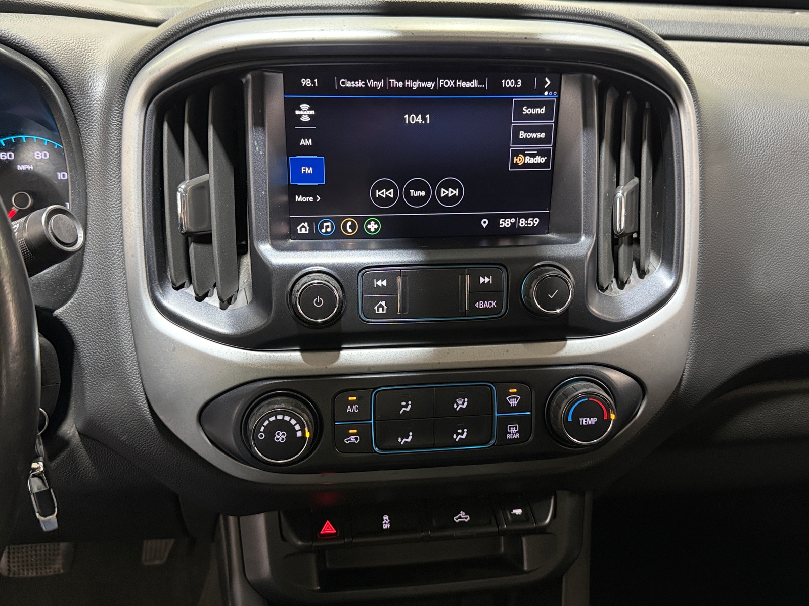 Thumbnail: 2020 Chevrolet Colorado - 4