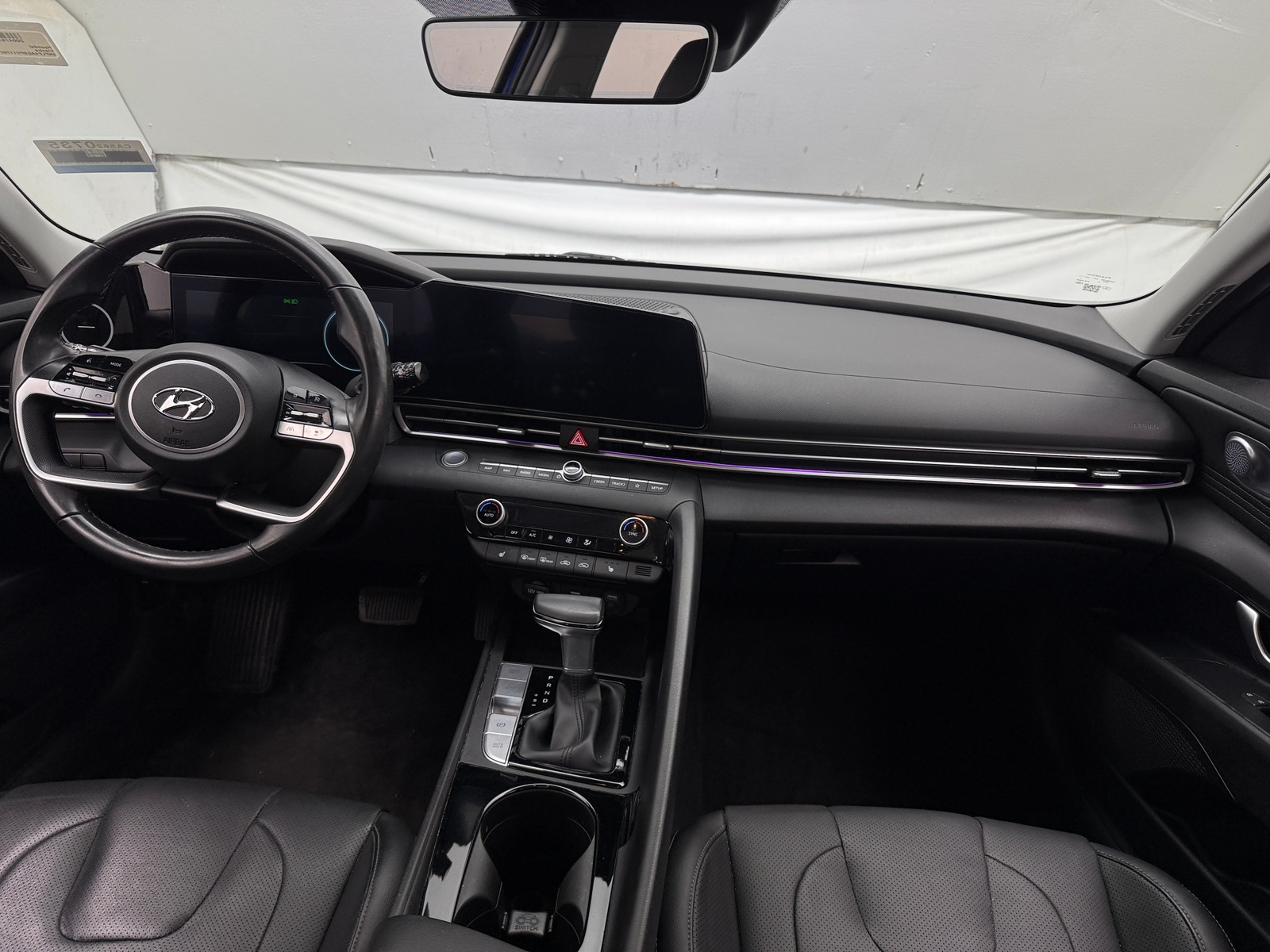 Thumbnail: 2023 Hyundai Elantra - 2