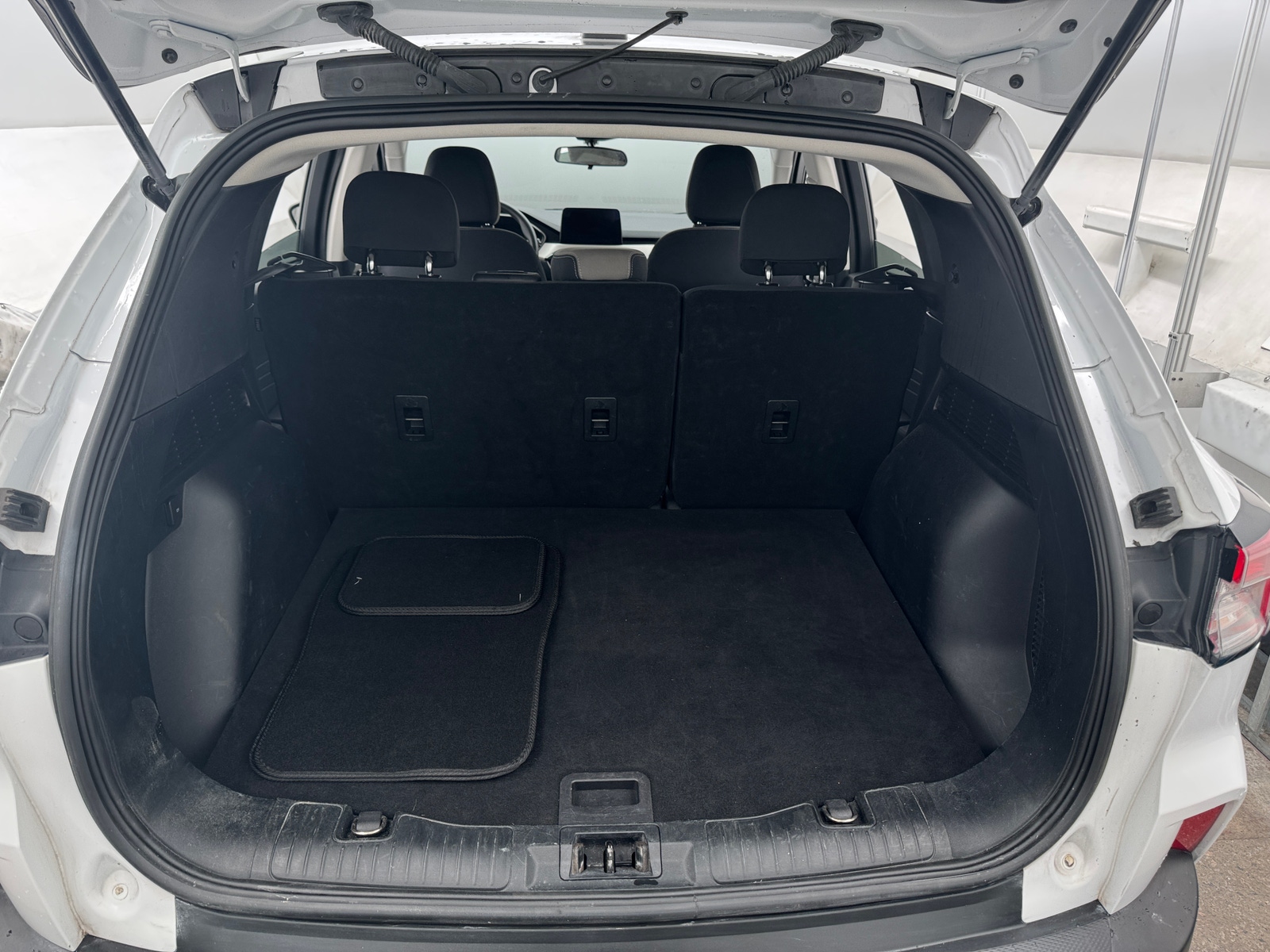 Thumbnail: 2022 Ford Escape - 7