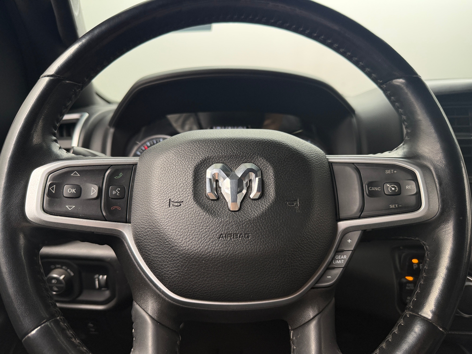 Thumbnail: 2022 RAM 1500 - 4