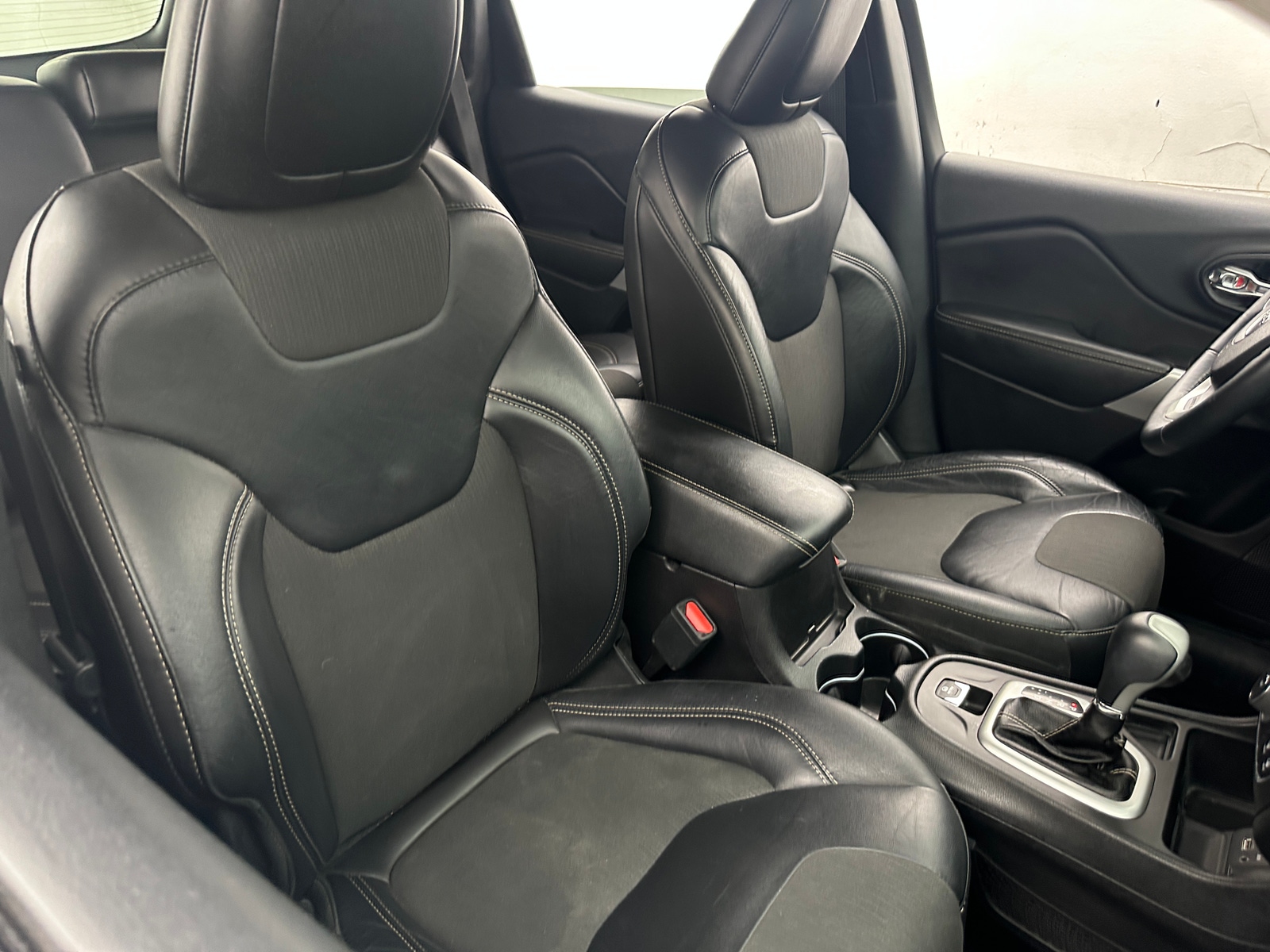 Thumbnail: 2018 Jeep Cherokee - 2