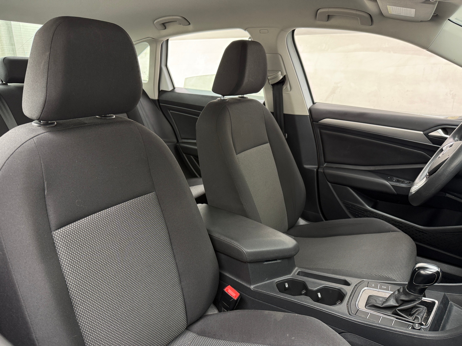 Thumbnail: 2021 Volkswagen Jetta - 2