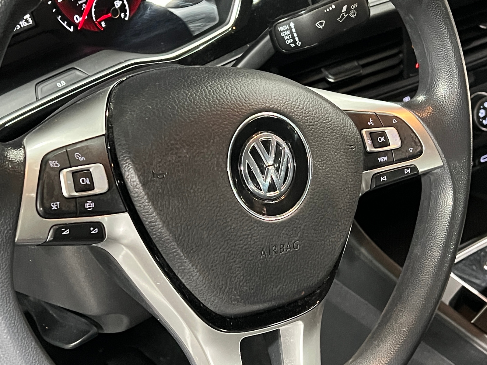 Thumbnail: 2021 Volkswagen Jetta - 5