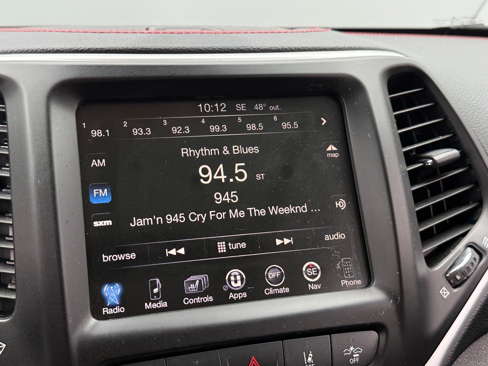 Thumbnail: 2016 Jeep Cherokee - 3