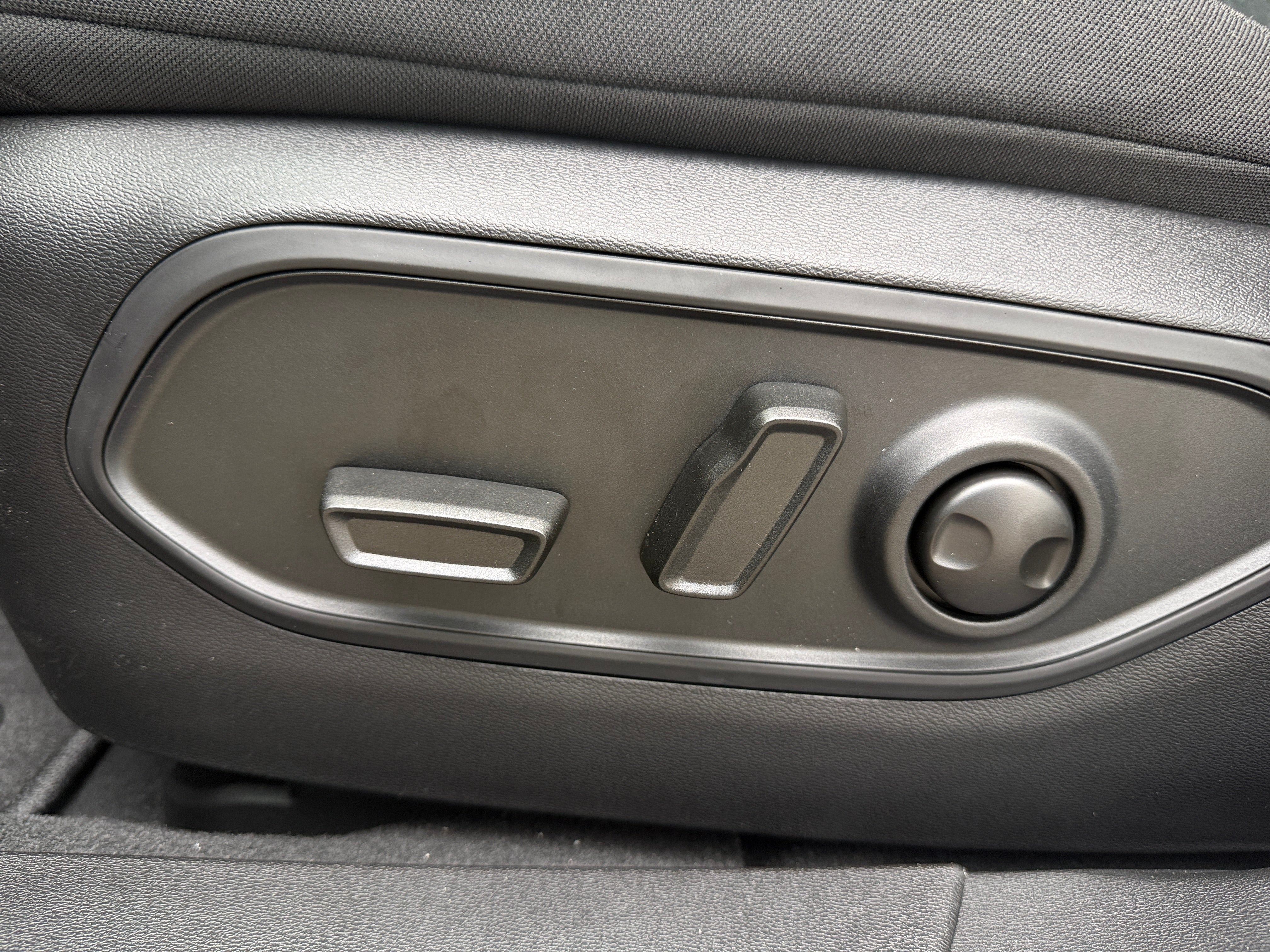2026 Jeep Cherokee Laredo - Photo 10