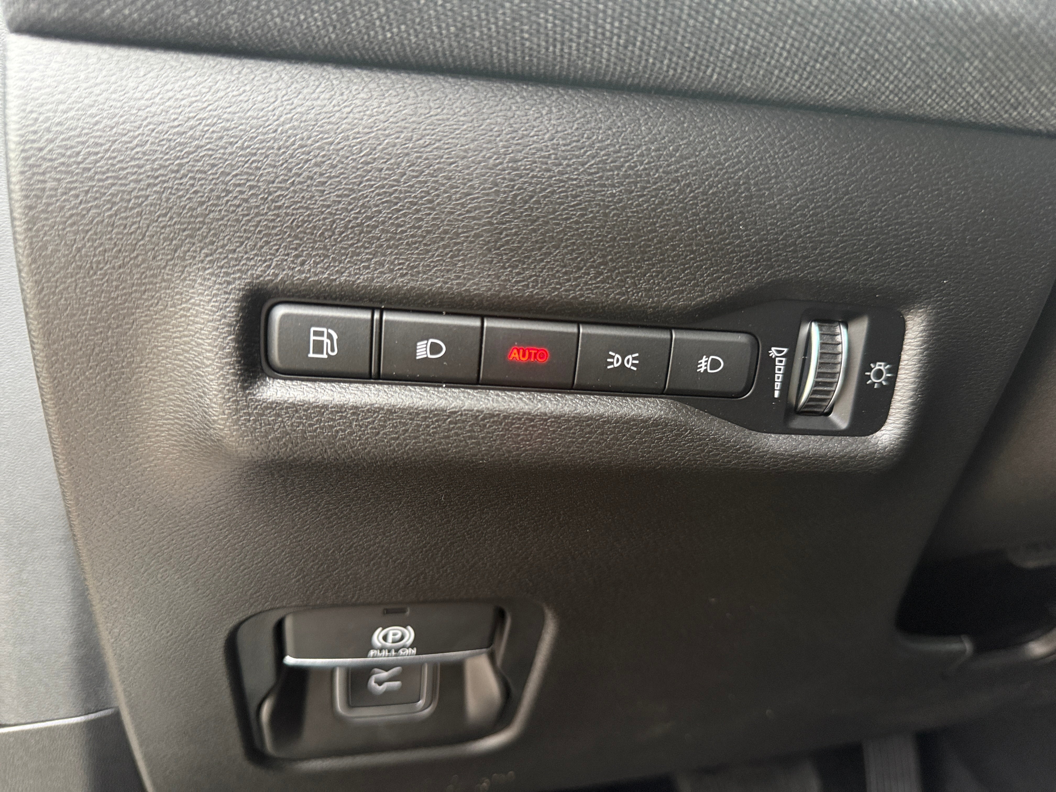 2026 Jeep Cherokee Laredo - Photo 13