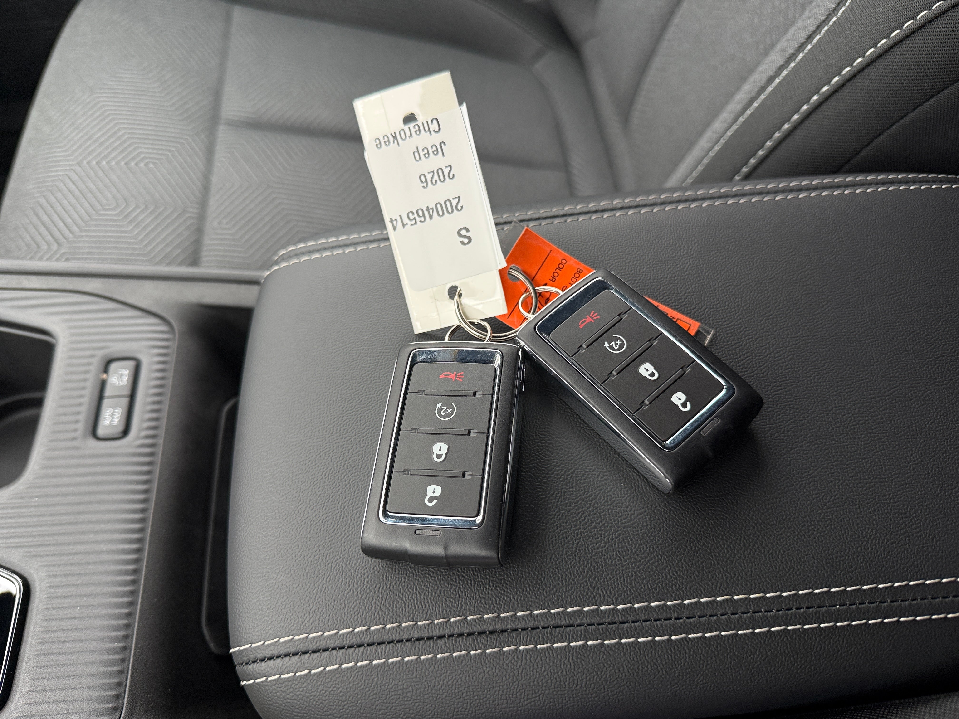 2026 Jeep Cherokee Laredo - Photo 16