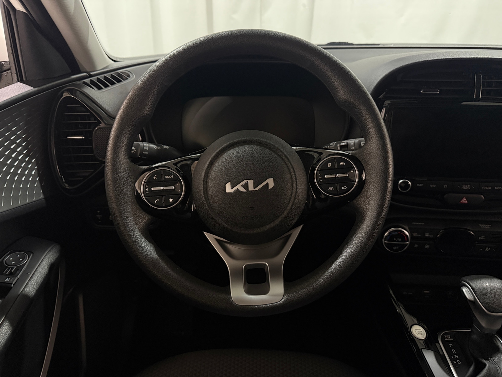 Thumbnail: 2023 Kia Soul - 5