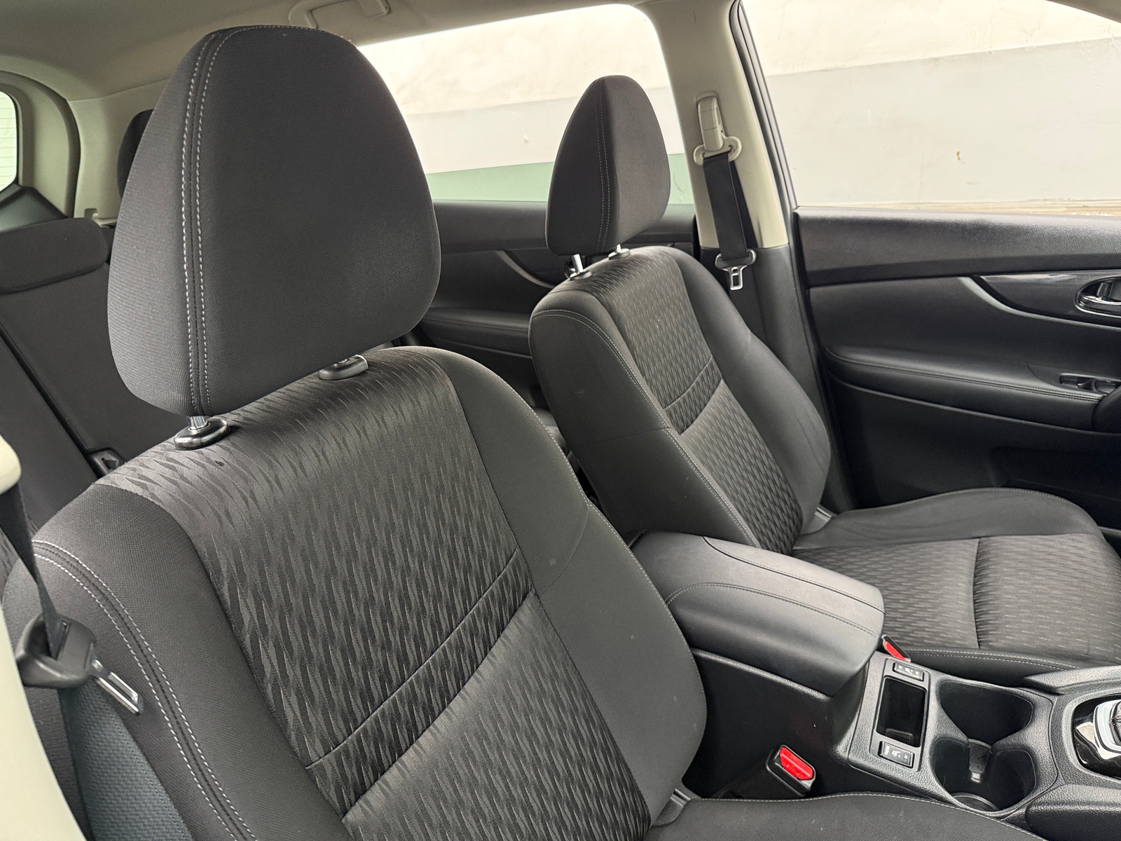 Thumbnail: 2019 Nissan Rogue - 2