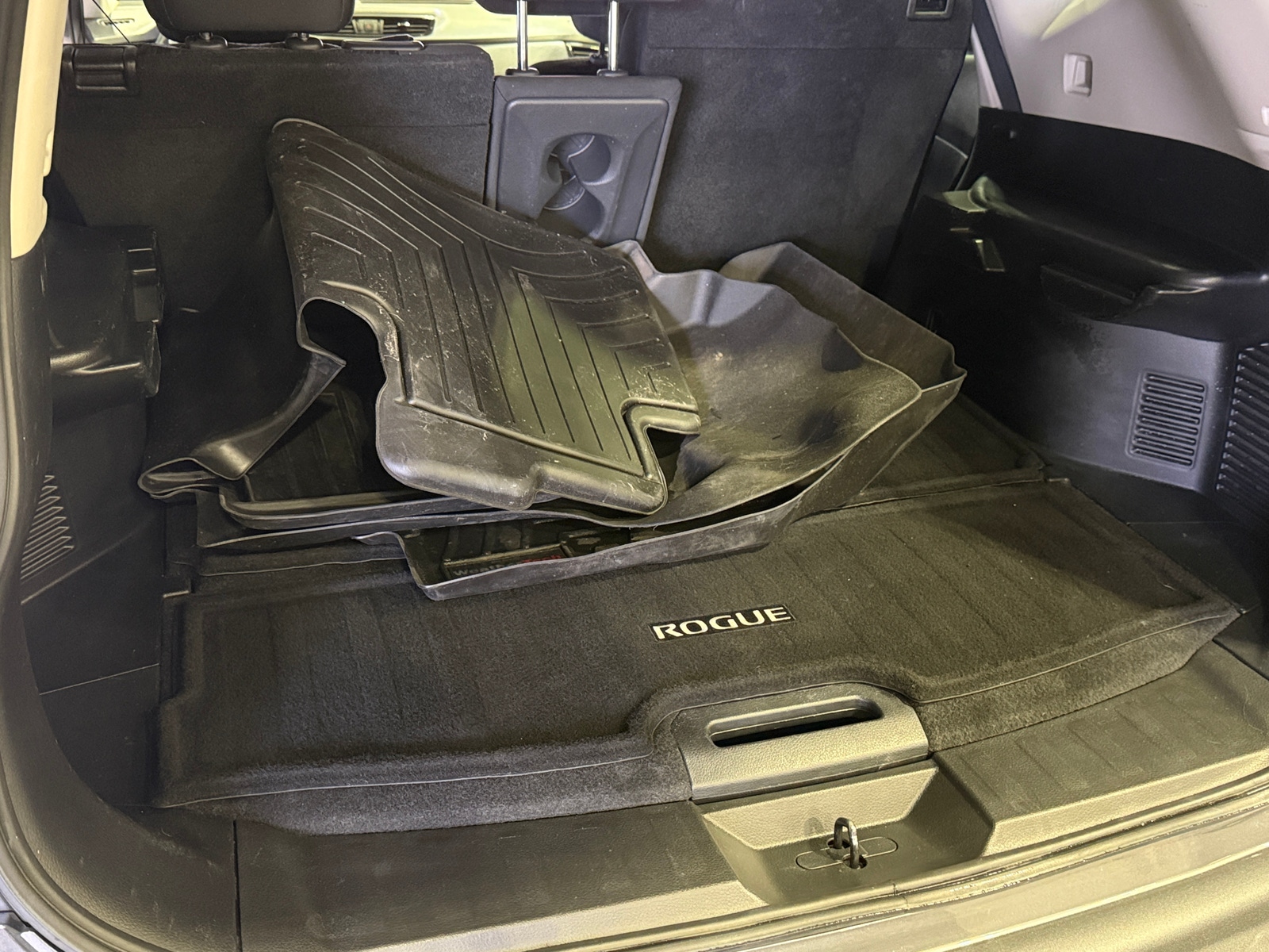 Thumbnail: 2019 Nissan Rogue - 7