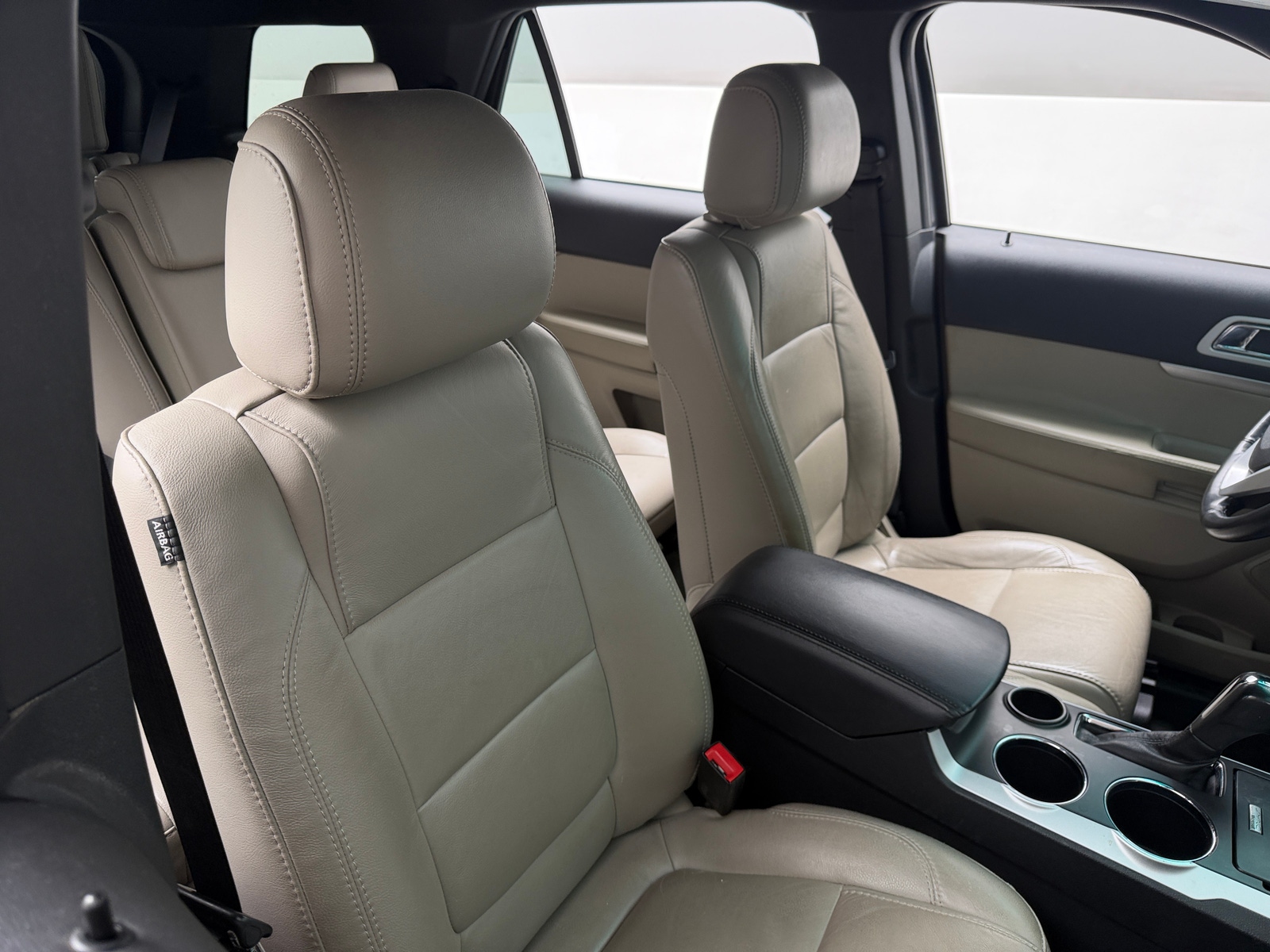 Thumbnail: 2013 Ford Explorer - 2