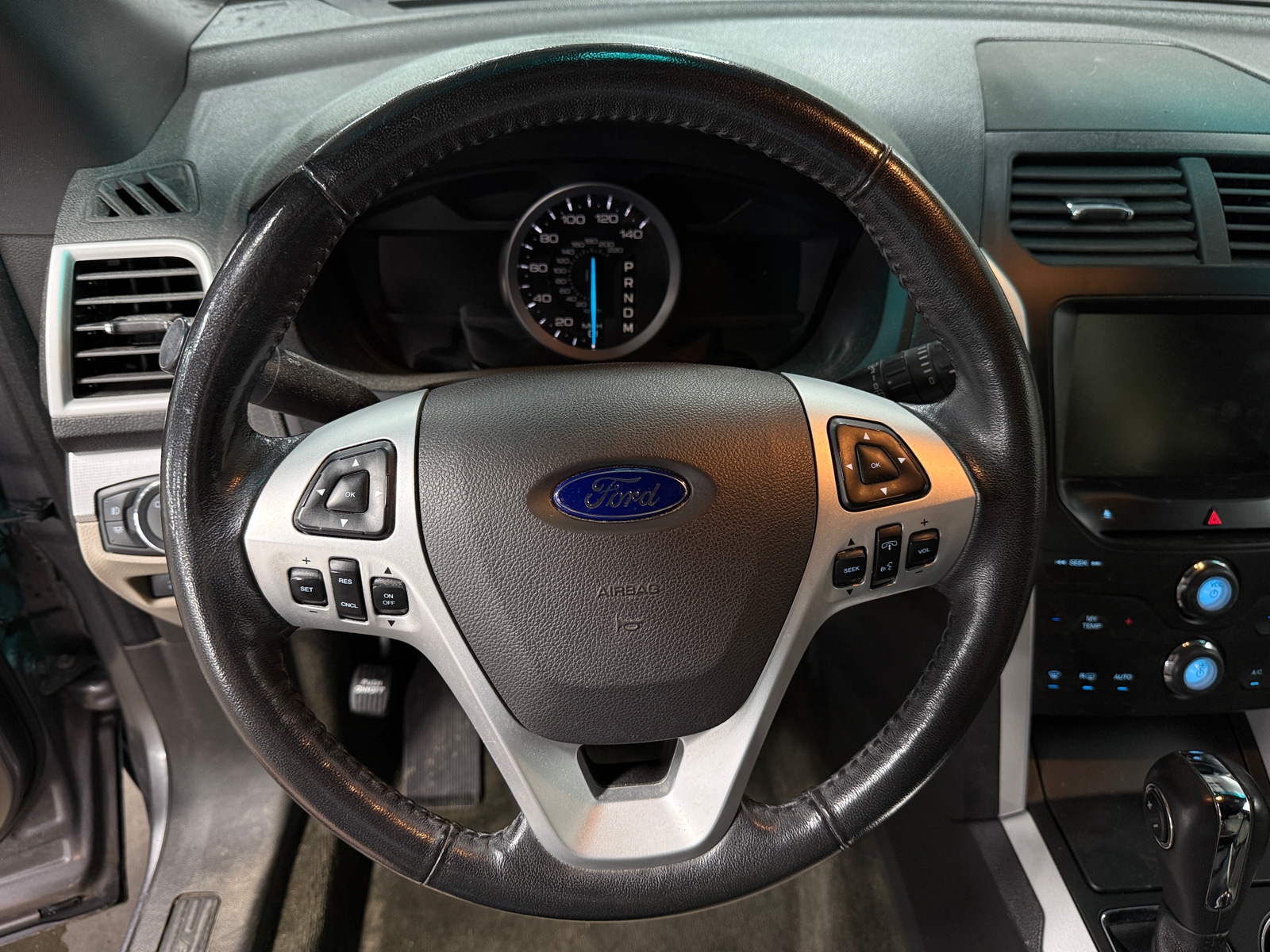 Thumbnail: 2013 Ford Explorer - 5