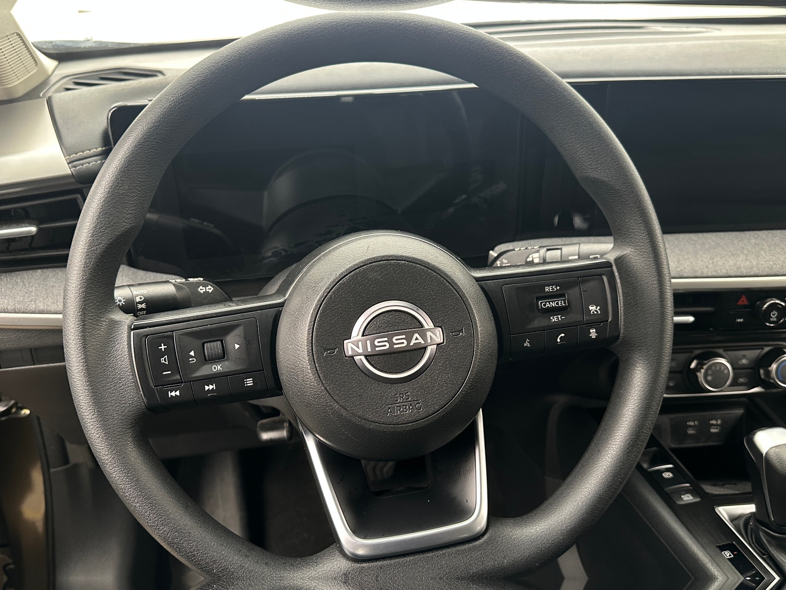 Thumbnail: 2025 Nissan Kicks - 5