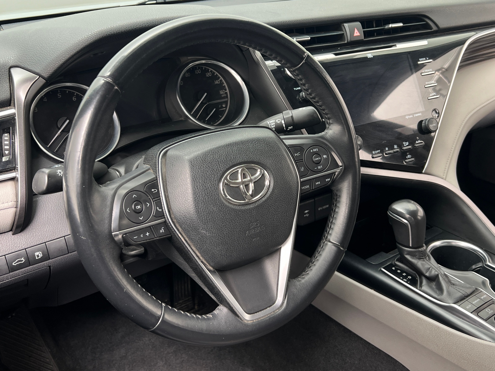 Thumbnail: 2018 Toyota Camry - 4