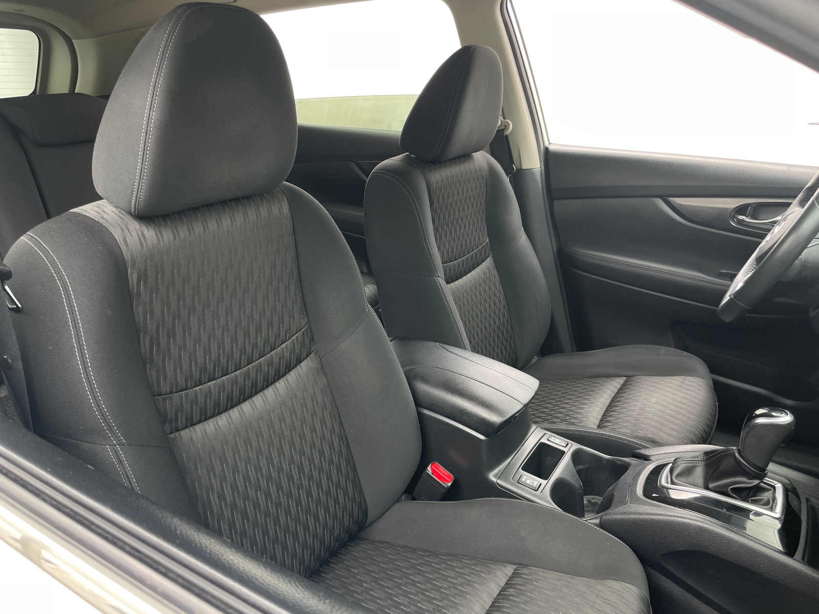 Thumbnail: 2017 Nissan Rogue - 2