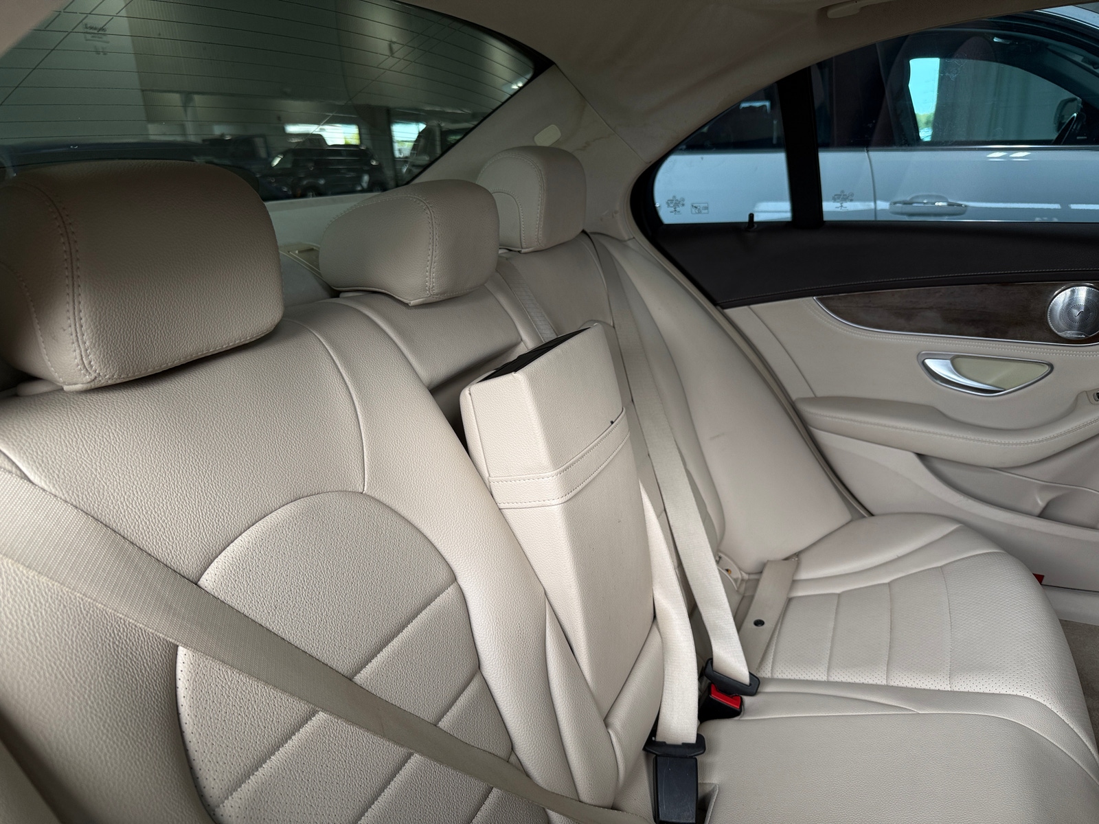 Thumbnail: 2015 Mercedes-Benz C-Class - 5