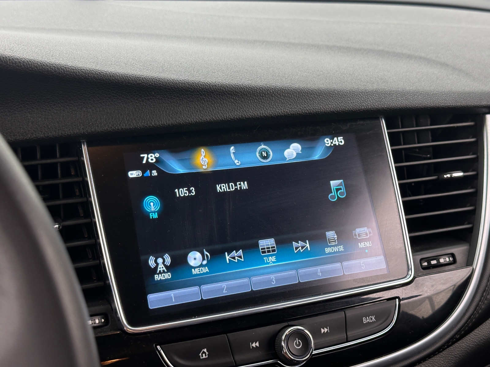 Thumbnail: 2021 Buick Encore - 3